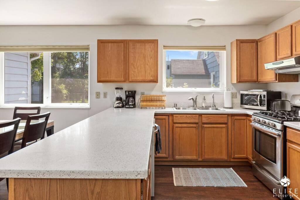 Coastal Place - Best Location In Downtown! Anchorage Exterior foto